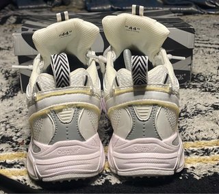 Off-White Be Right Back Argento/Bianco