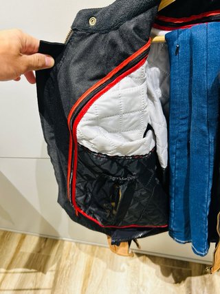 Chaqueta de cuero marrón para moto