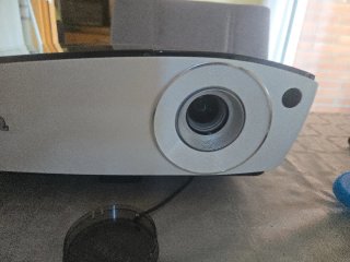 Proyector BenQ Negro y Plateado