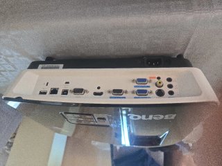 Proyector BenQ Negro y Plateado