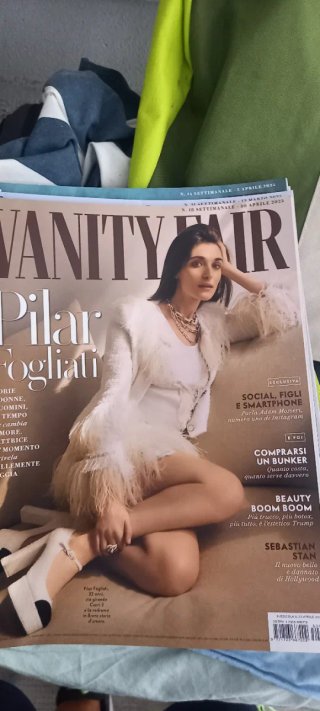 Set 5 riviste Vanity fair 2025 Come da foto