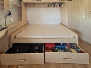 Dormitorio juvenil cama armario escritorio
