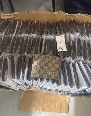 LOTE 245 CARTERAS | 2 € POR UNIDAD