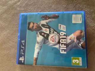 FIFA 23 PS4 y otros juegos.