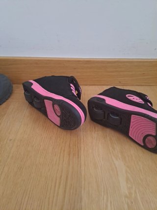 Zapatillas Heelys con ruedas Talla 32
