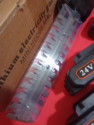Corta setos inalámbrico 24V