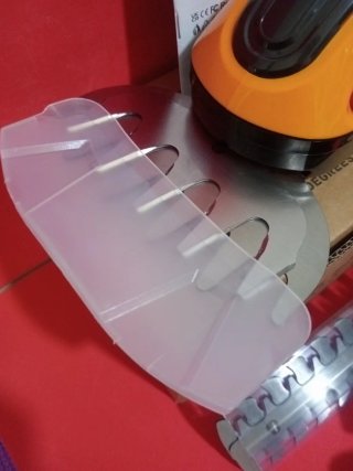 Corta setos inalámbrico 24V