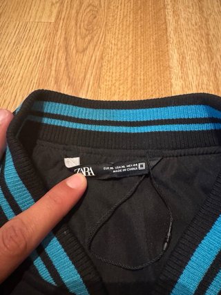 Chaqueta Bomber Negra y Turquesa