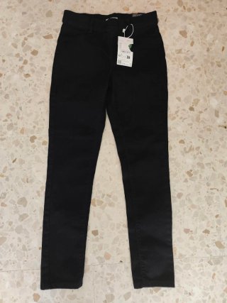 Pantalón negro