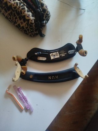 Violín 1/4 con estuche y 2 almohadillas