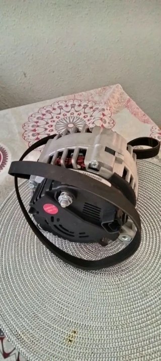 Alternador y Correa Renault Clio 2005