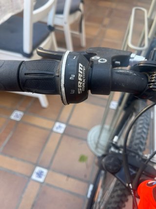 Bicicletas infantiles Btwin Naranja y blanca