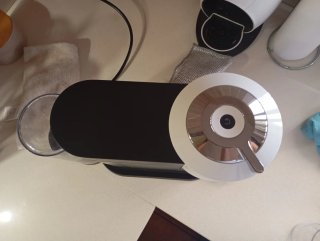 Cafetera Nespresso Vertuo Next Blanca