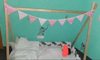 Cama tipi de madera