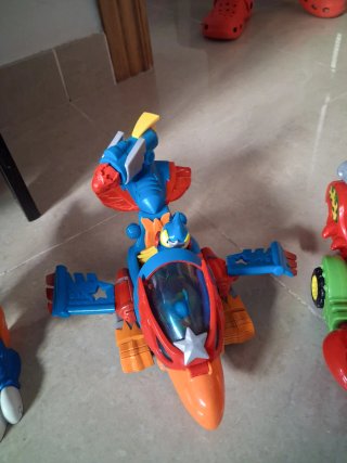 Colección Superthings
