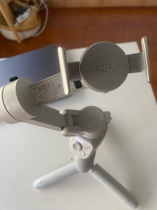 DJI Osmo Mobile 4, Gimbal 3 Ejes