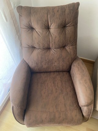 Butaca/sillón marrón de ante