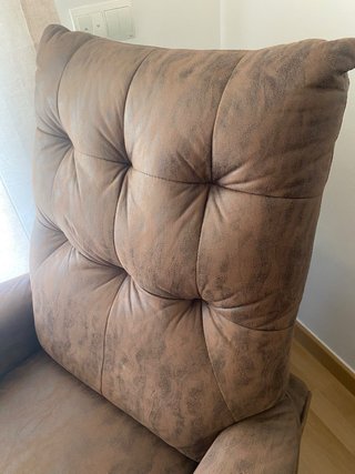 Butaca/sillón marrón de ante