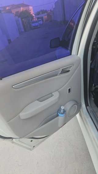 Mercedes-Benz a180 2009