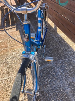 Bicicleta retro plegable marca Motobecane.