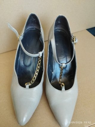 Tacones grises perla Talla 37