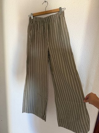 Pantalones palazzo de chica a rayas