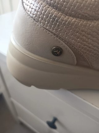 Zapatos mujer beige