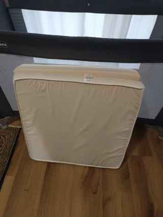 Lettino da viaggio Chicco + materasso