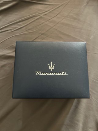 Reloj Maserati Negro y Dorado