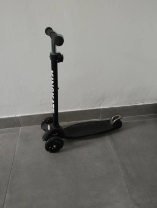 Patinete 3 ruedas con luces