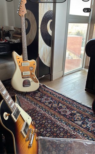 Squier J. Mascis Jazzmaster Guitarra Eléctrica