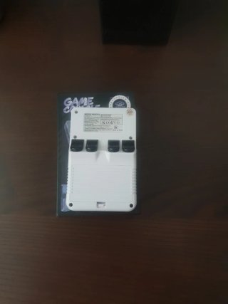 Consola de videojuegos blanca