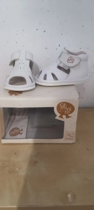 Sandalias blancas talla 16