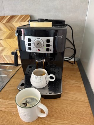 Cafetera Delonghi Magnifica