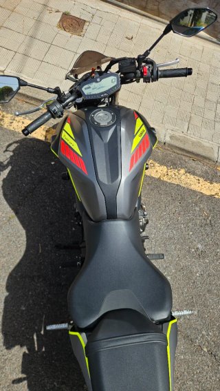 Yamaha MT-07 2018 Fluo