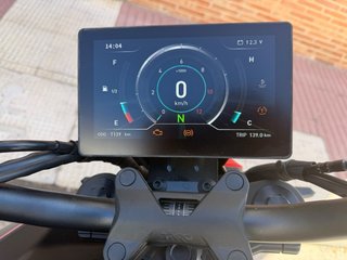 Moto MITT 125NK Naked Negra y Roja