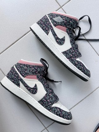 Nike Jordan 1 Mid Scarpa Floreale