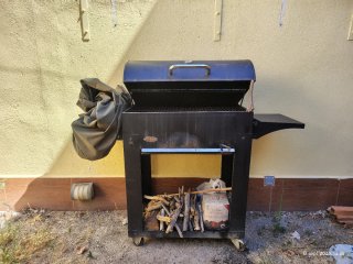 Barbacoa Negra con Funda Verde