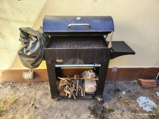 Barbacoa Negra con Funda Verde