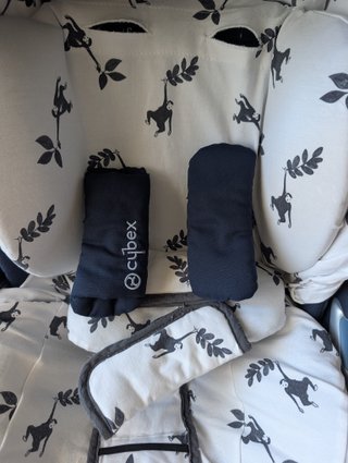 Silla de coche Cybex con adaptatores