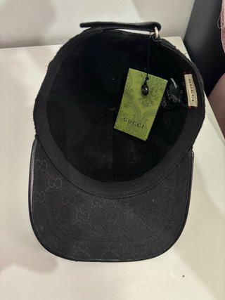 Gorra Gucci Negra con Raya Verde y Roja