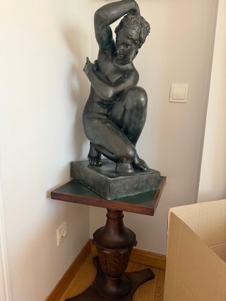 Escultura de escayola y madera