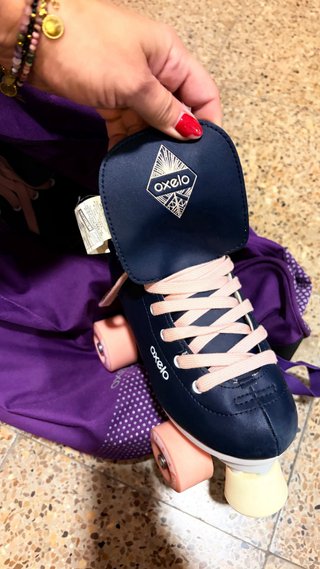 Patines infantiles Oxelo morados con mochila t36