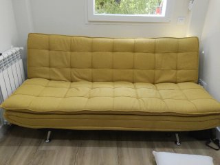 Sofá cama amarillo 195x60 cerrado