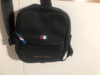 Bandolera Tommy Hilfiger Negra