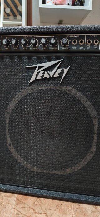 Amplificador Bajo Peavey TNT 130
