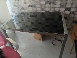 Mesa de comedor cristal y metal