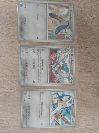Carta Pokémon Aegislash AR 073/062
