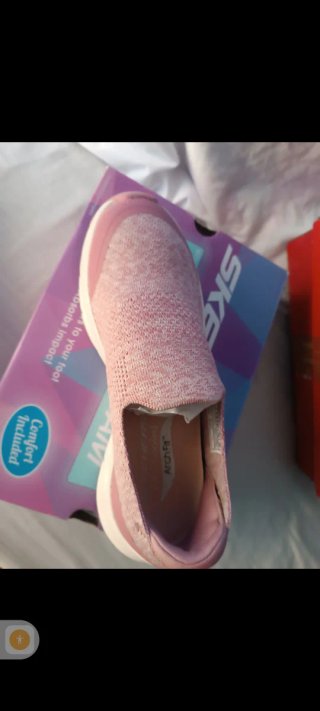 Zapatillas Skechers rosas y blancas