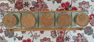 Balda madera Ikea + 5 frascos reciclados